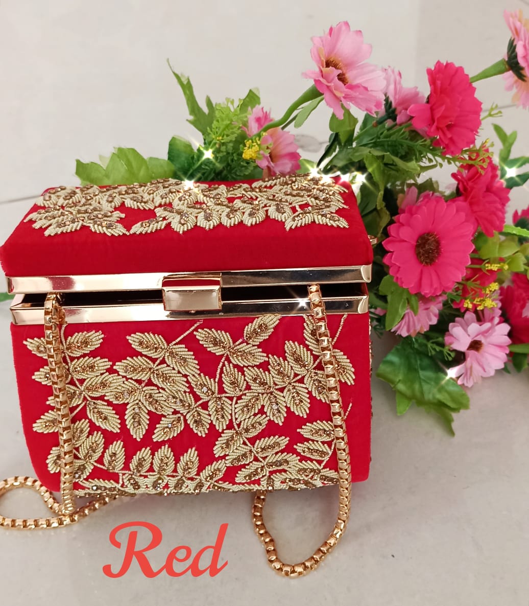 Attractive Vanity Cases for women