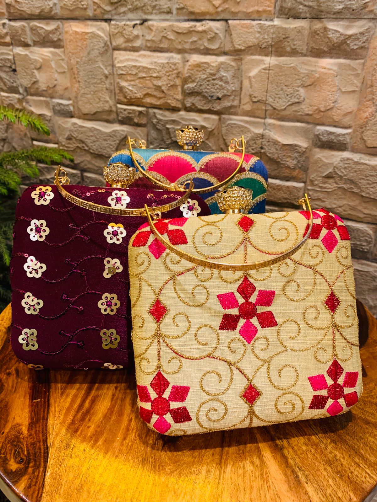 Stylish Women's Clutches