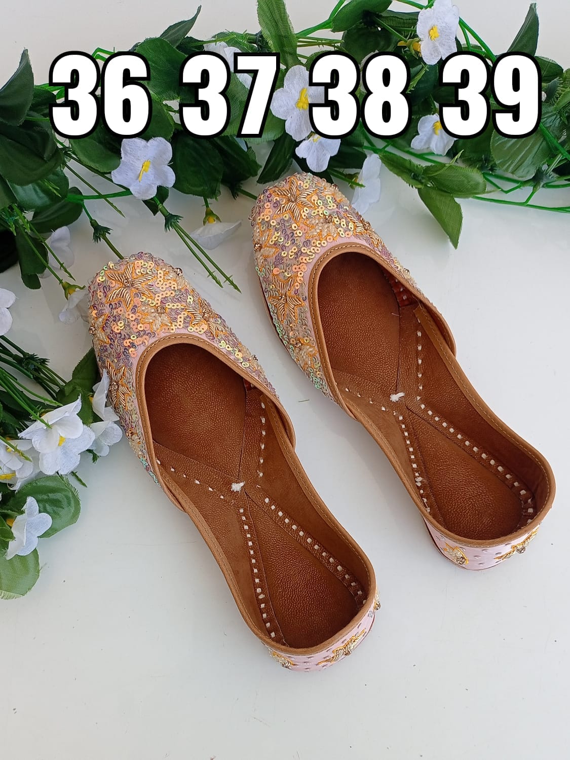 Punjabi Juttis
