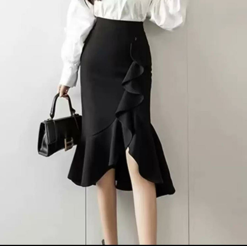 Fishtail Knitted Ruffled Skirt