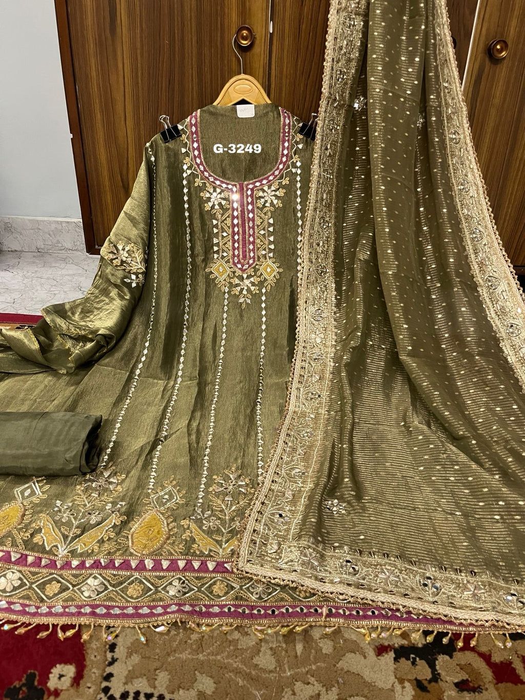 Unstitched Crushed Tissue Suit with embroidery