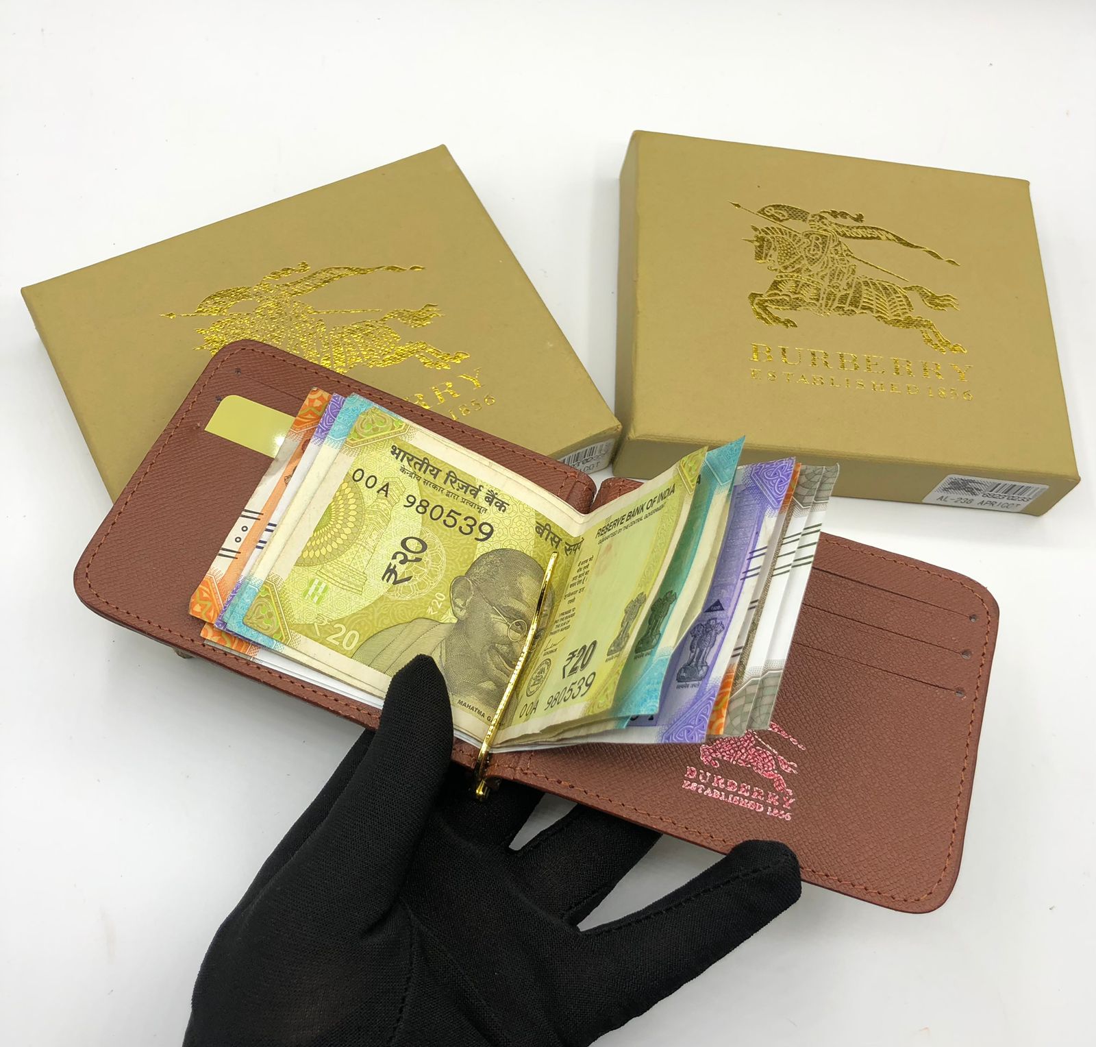 Money Clipper(Burberry) – Handicrafts Galleria