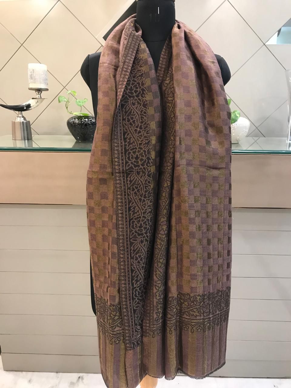 Zari Wool Jamdani Weaving Stole