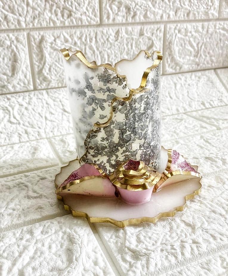 Exquisite resin cutlery stand