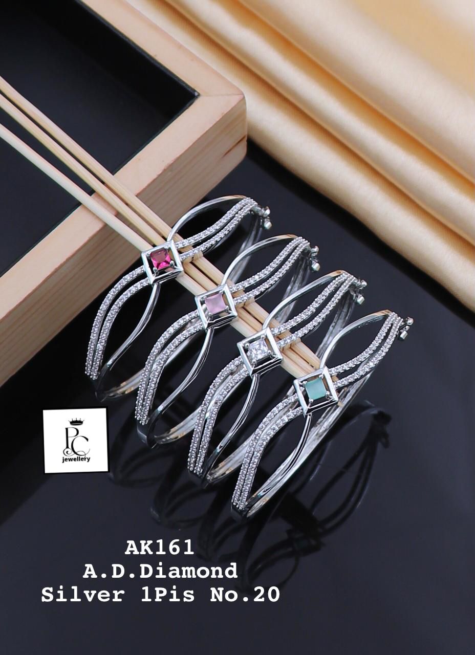 Kada(Bracelet) with Lumba