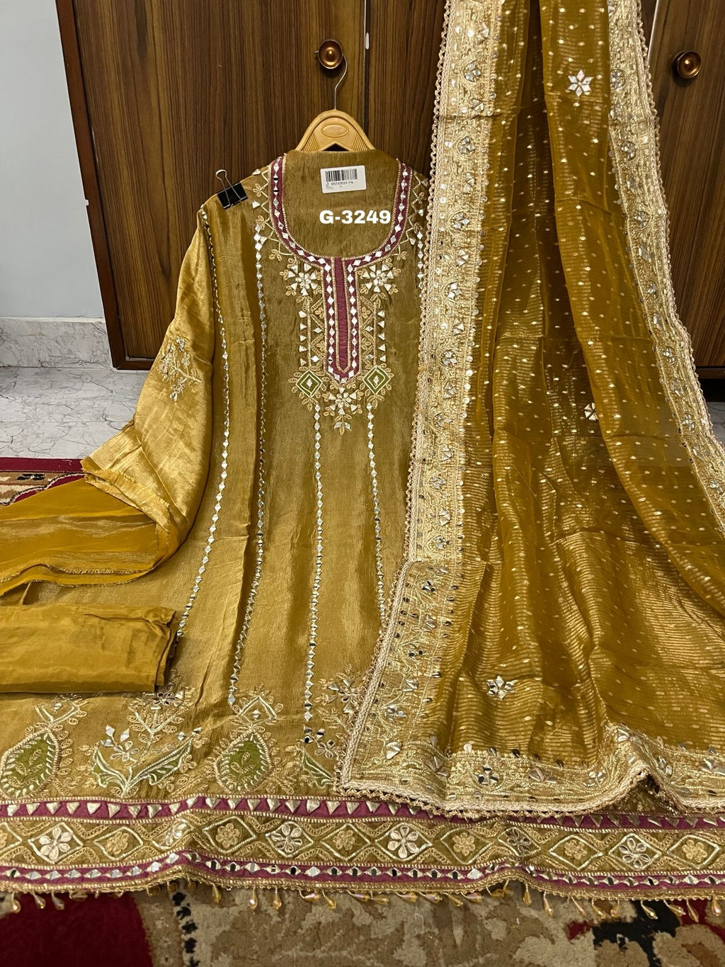 Unstitched Crushed Tissue Suit with embroidery