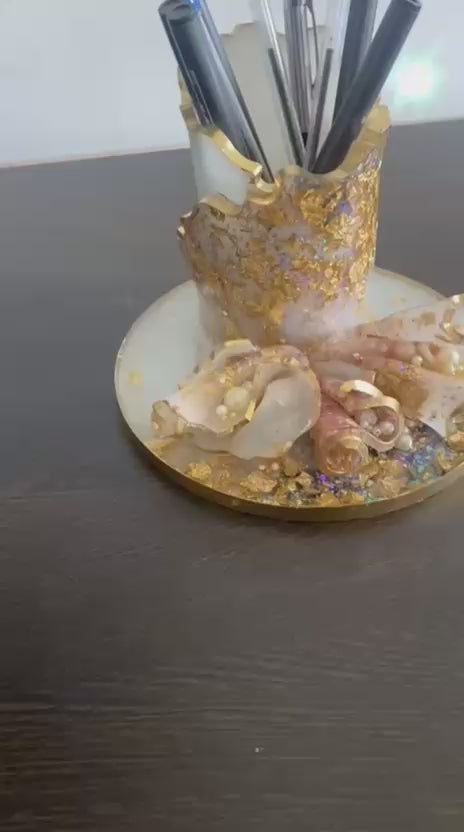 Exquisite resin cutlery stand