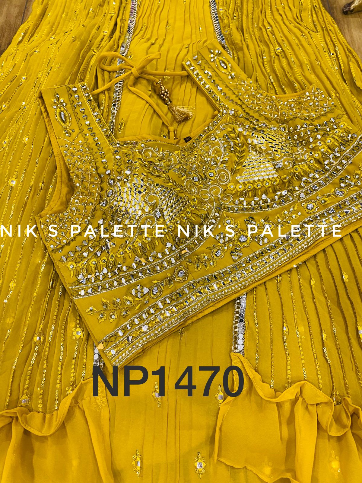 Pretty Georgette crop top with double layered skirt
