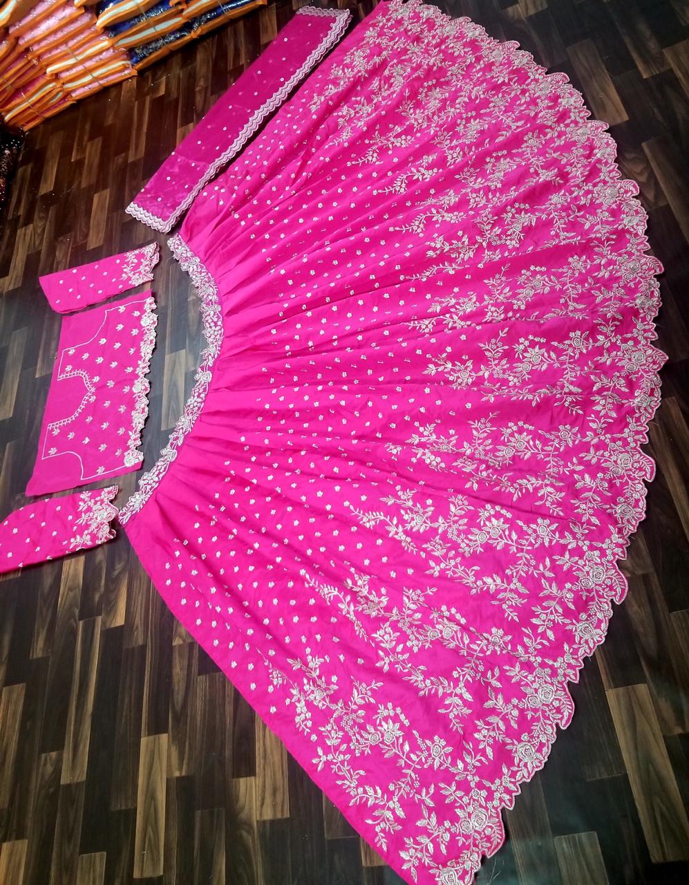 Designer Lehenga Choli