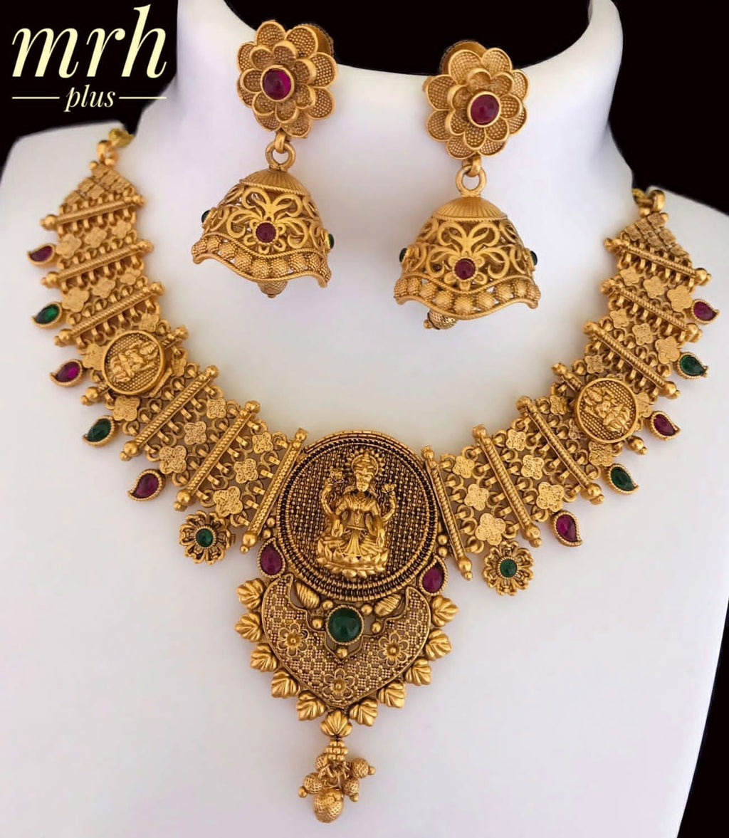Beautiful Antique Necklace Sets