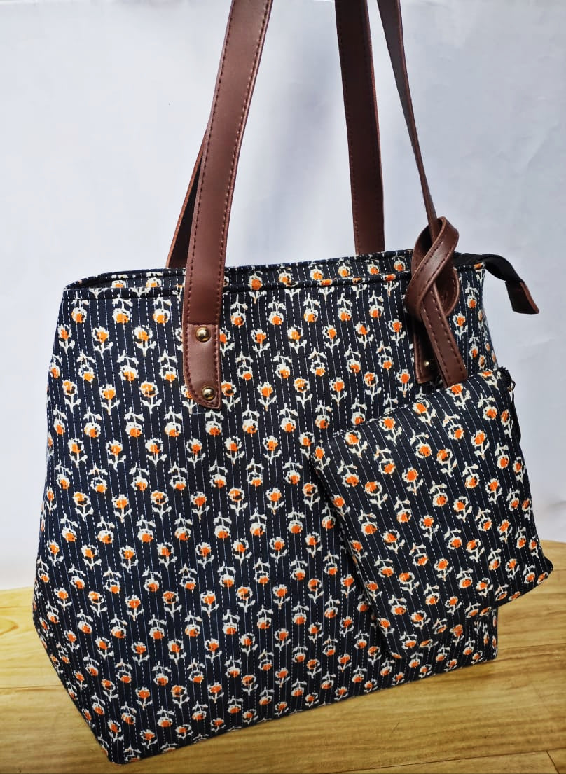 Traditional Handbag with Mobile pouch
