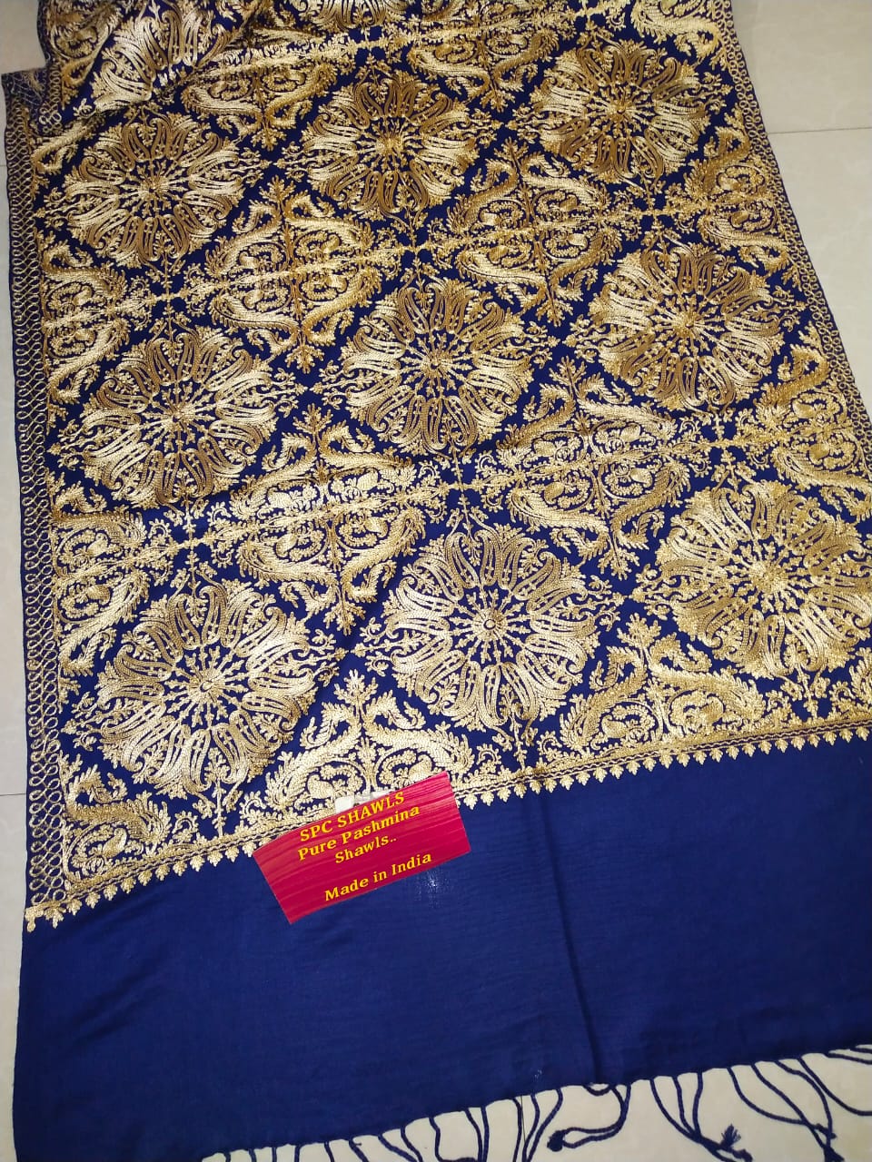 Unisex Stoles with Kashmiri Aari Work(Pashmina)