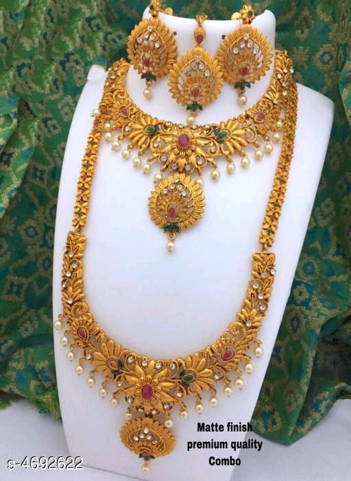 Diva Stylish Gold Plated Jewelry Sets M15