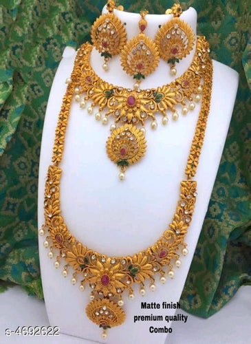 Diva Stylish Gold Plated Jewelry Sets M15