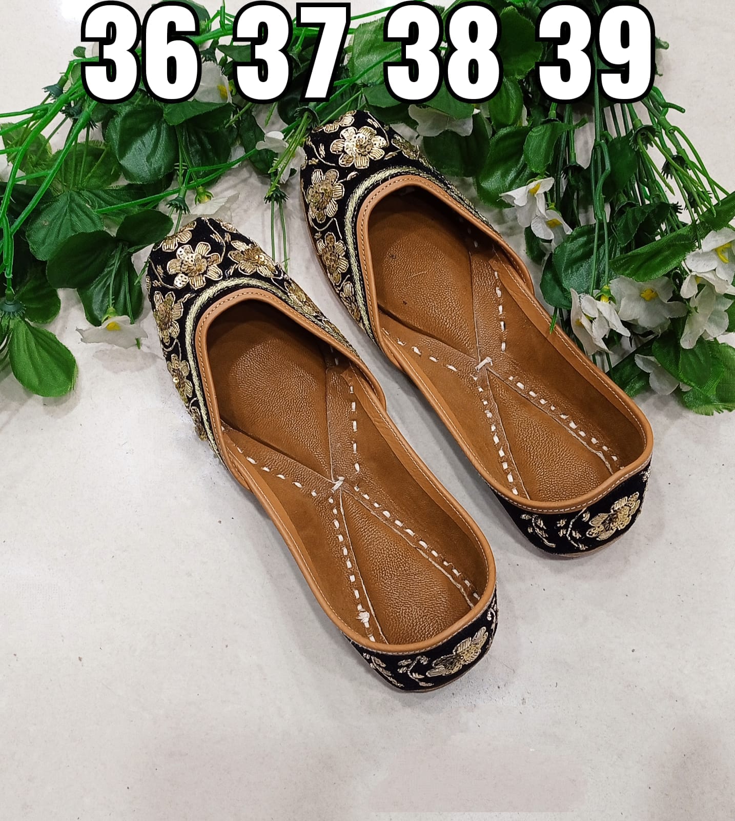 Punjabi Juttis