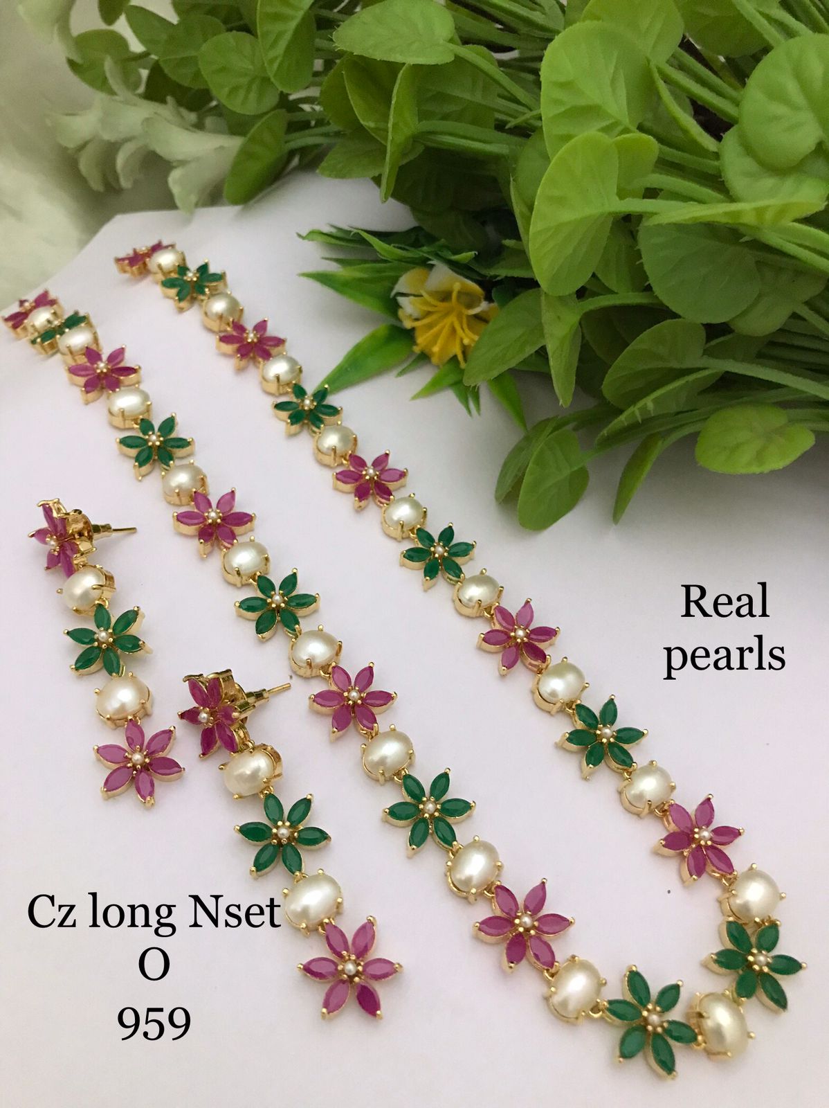 Real Pearl Sets