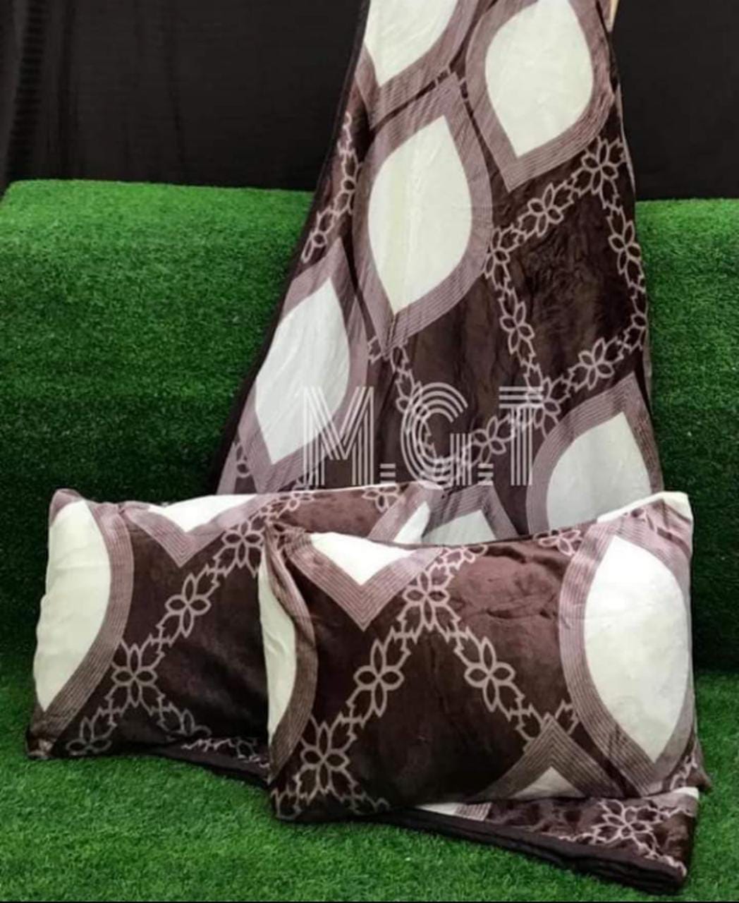 Warm bedsheets sets