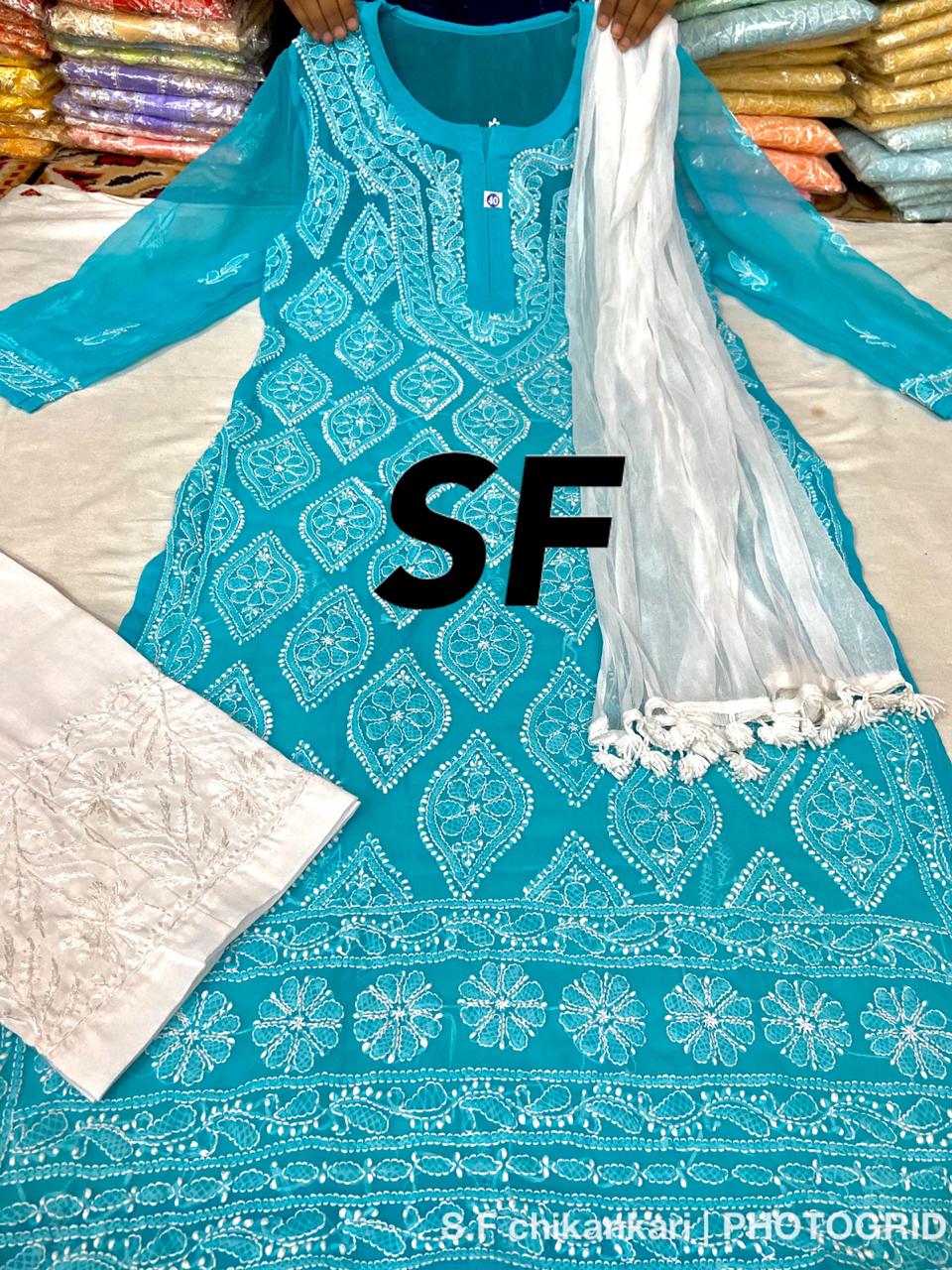 Chikankari Kurti Pant with Barfi Boota Embroidery