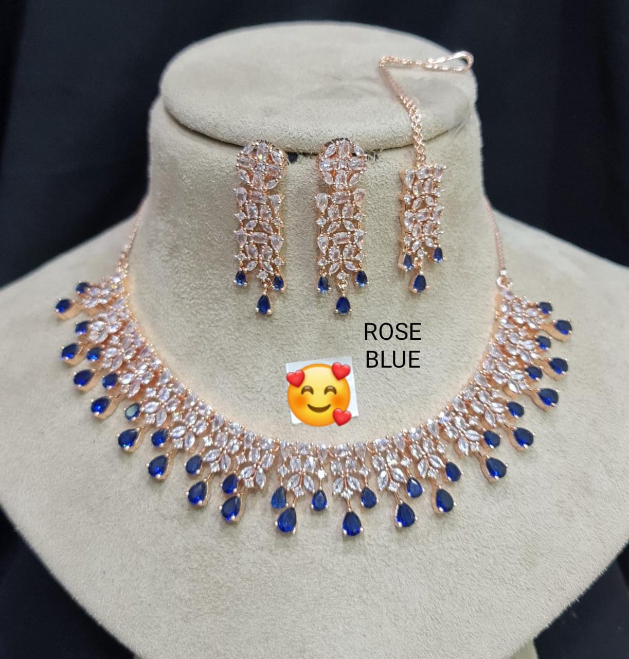 Beautiful Neckline Jewelry Sets