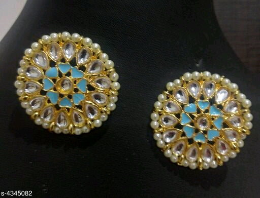 Nia Attractive Women's Earrings M30