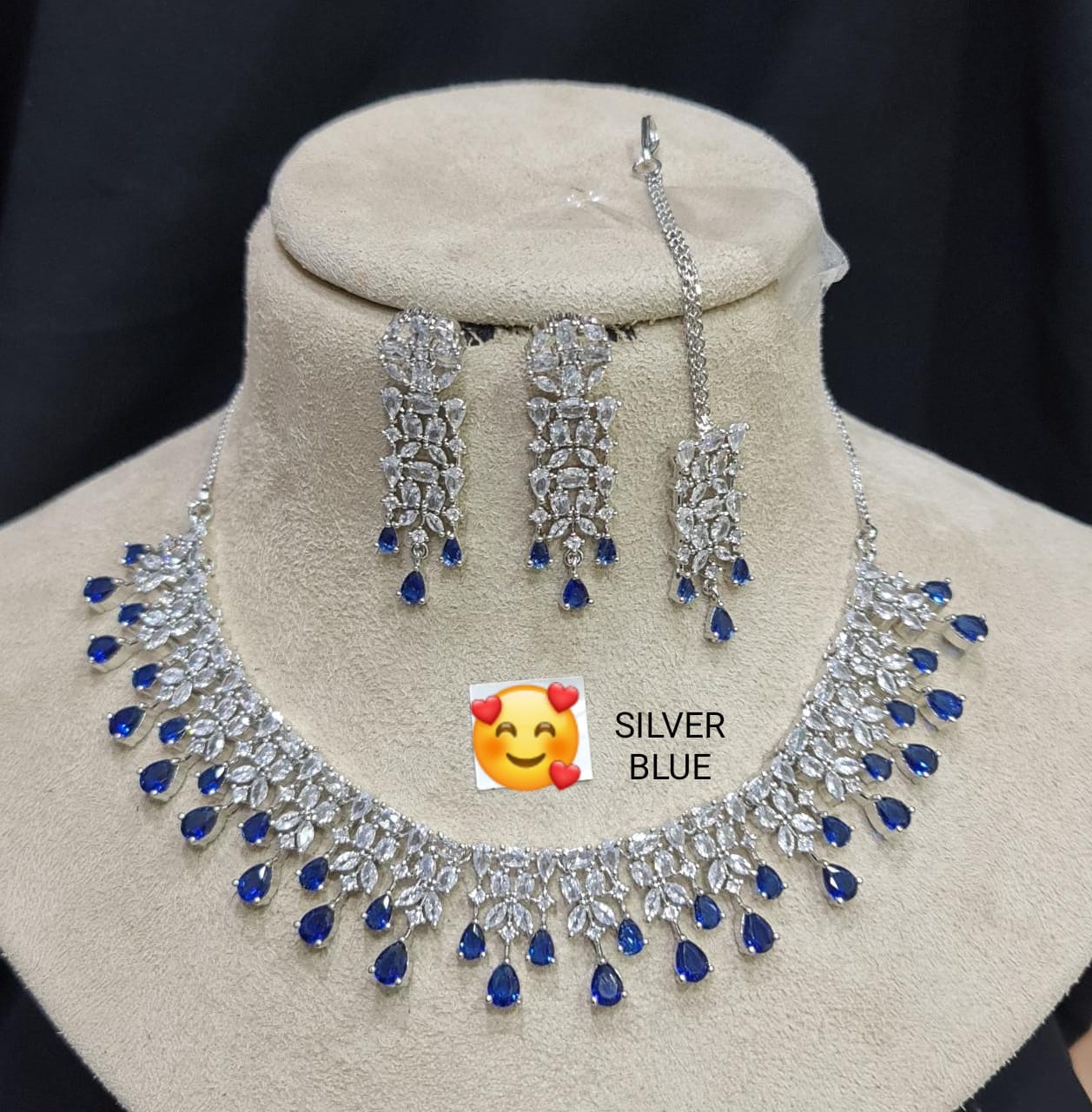 Beautiful Neckline Jewelry Sets