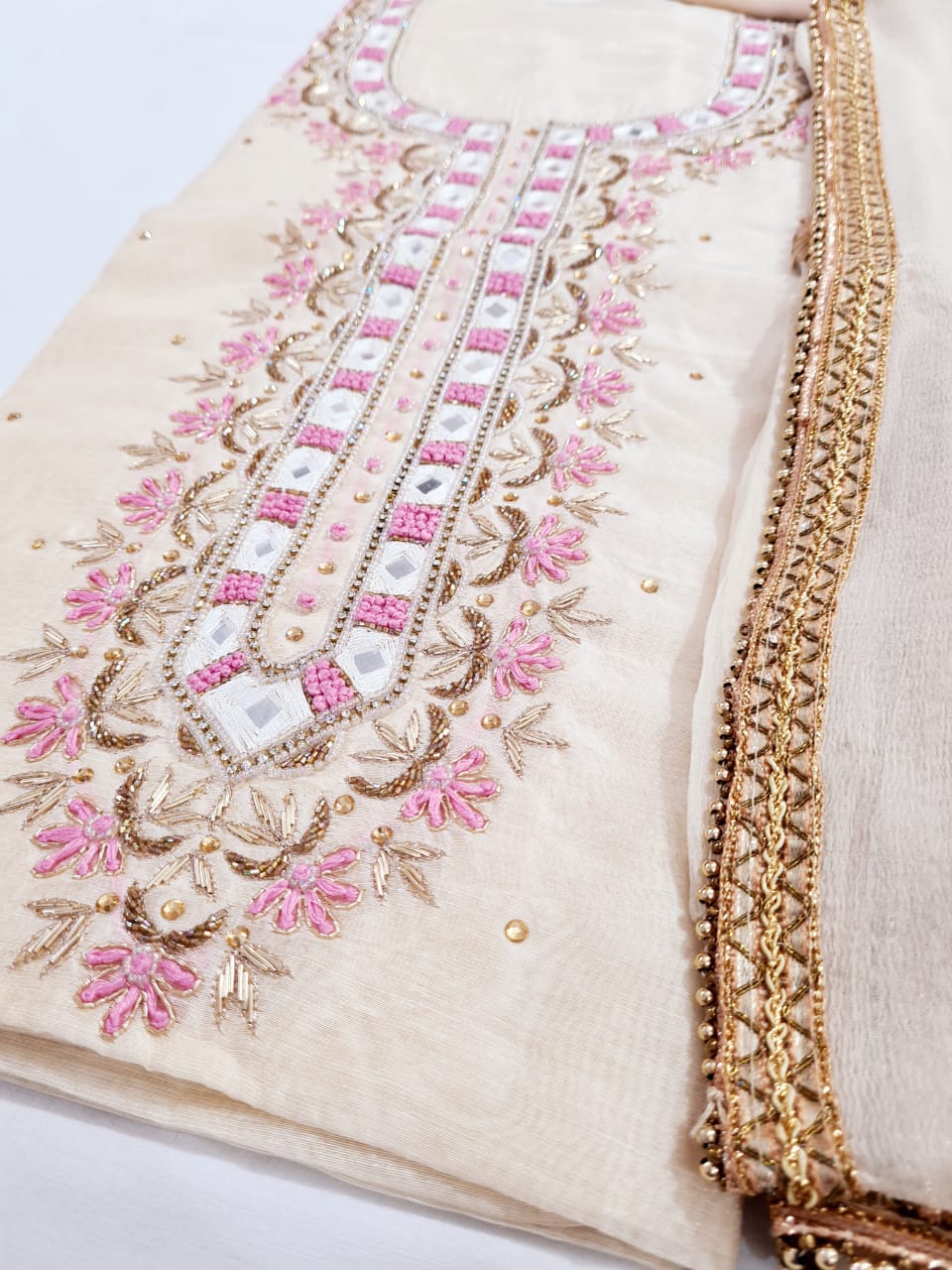 Chanderi Shirt hand embroidered with Shantoon Bottom