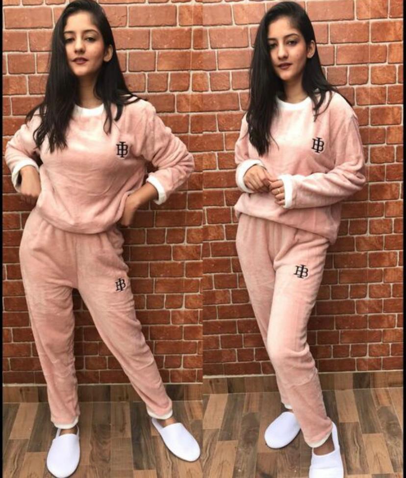 Women's Fur Night Suits