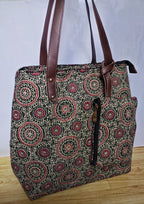 Traditional Handbag with Mobile pouch