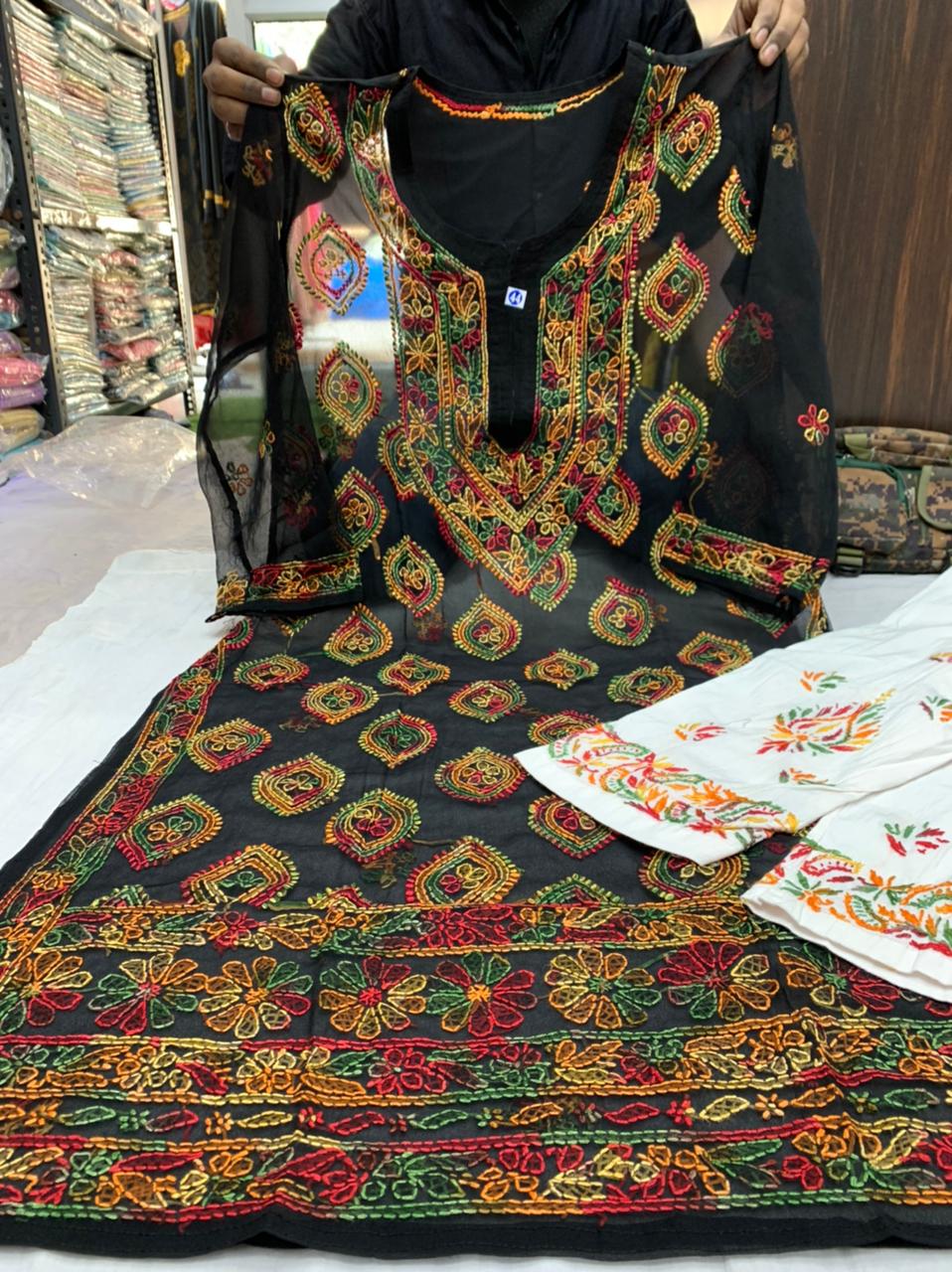 Buta Jaal Chikankari Set