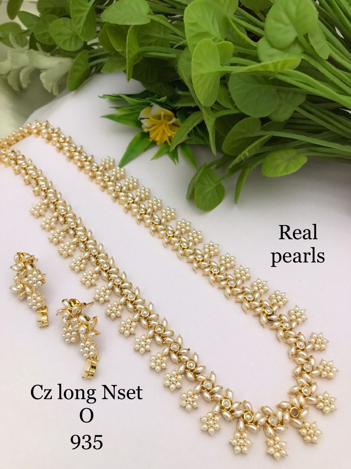 Real Pearl Sets