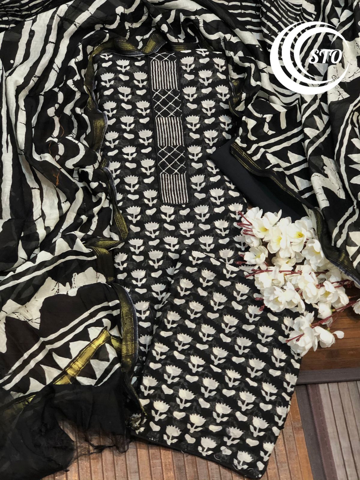 Maheshwari Silk Suits with Cotton Bottom