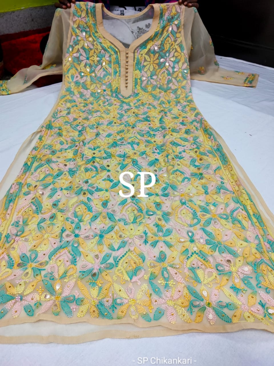 Georgette Chikankari kurti