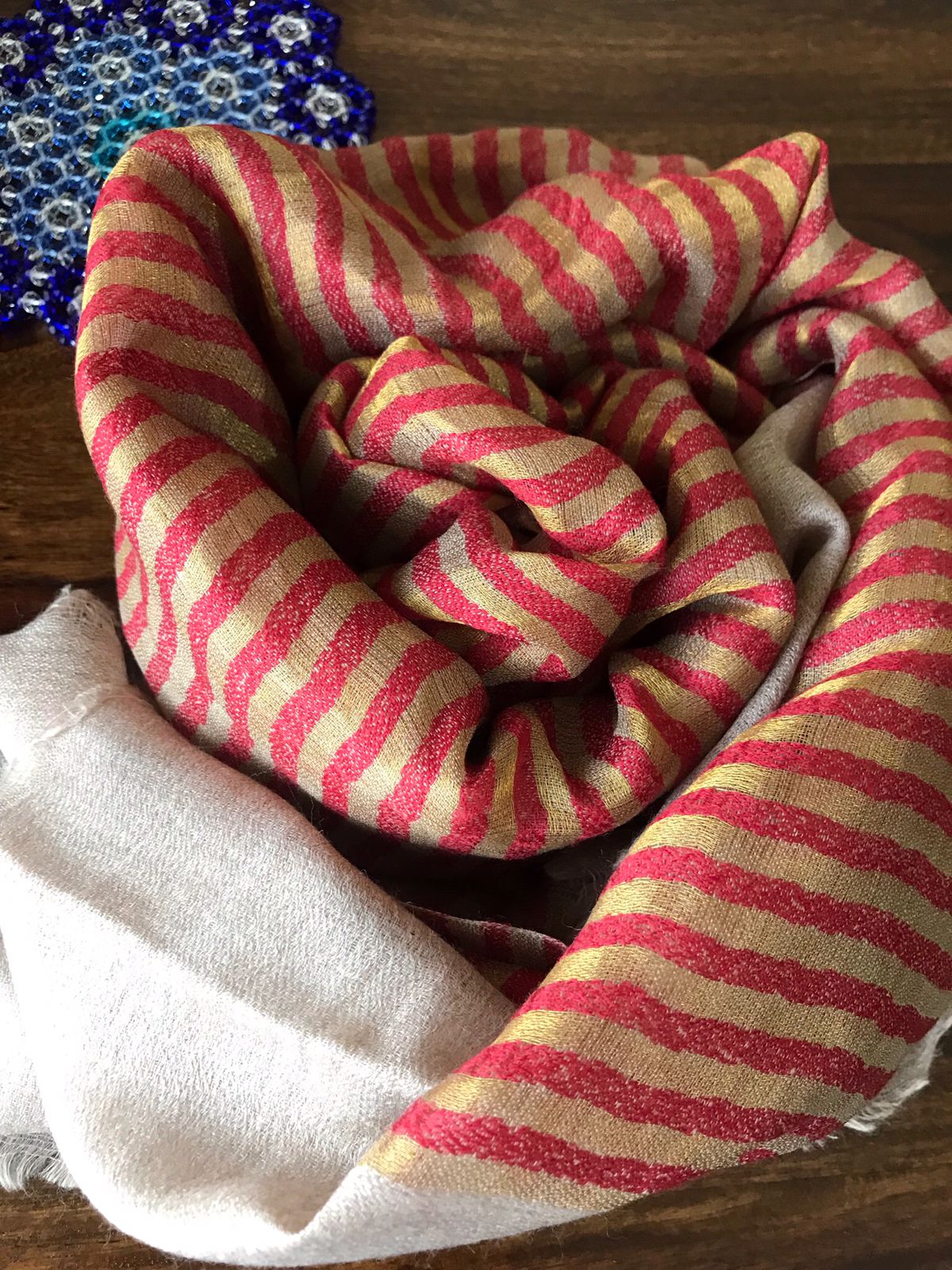 Handwoven Pure Wool Stoles with Zari Stripes