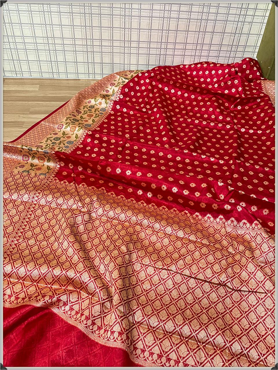 Benarsi Dyeable Semi-Georgette Silk Saree