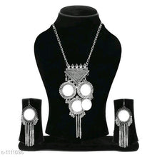 Load image into Gallery viewer, Oxidized Silver Jewelry Set 1
