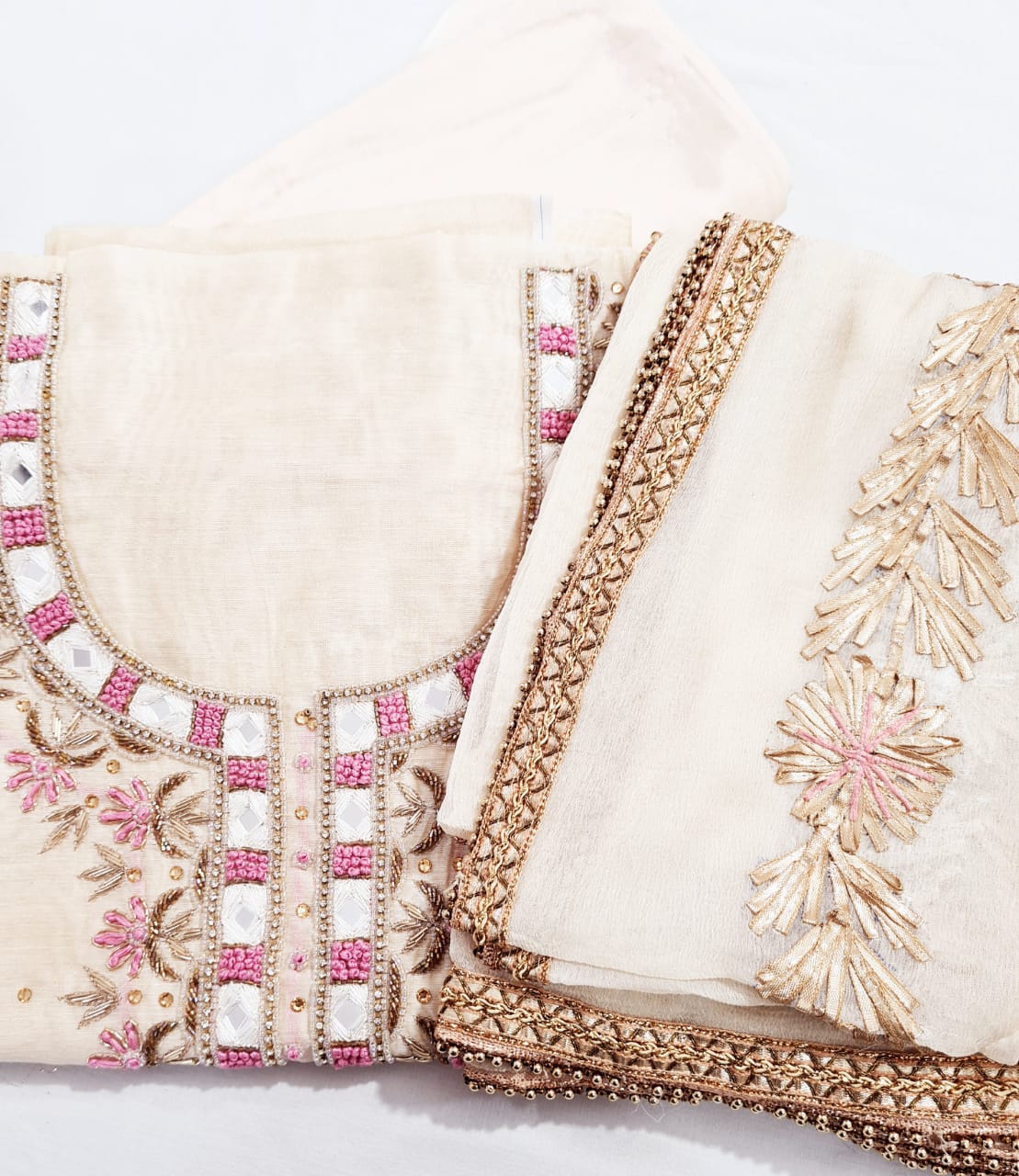 Chanderi Shirt hand embroidered with Shantoon Bottom