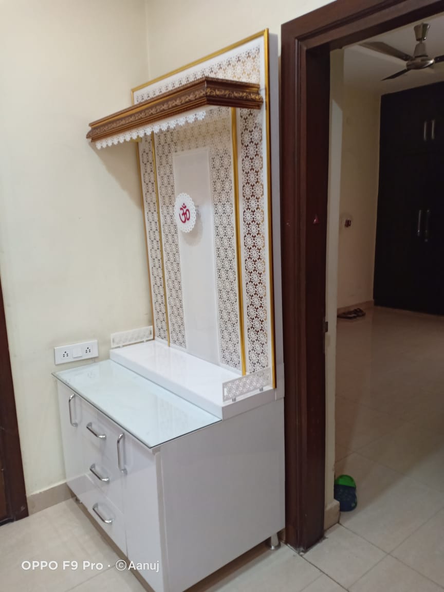 Beautiful Hand Crafted Temples Floor Model