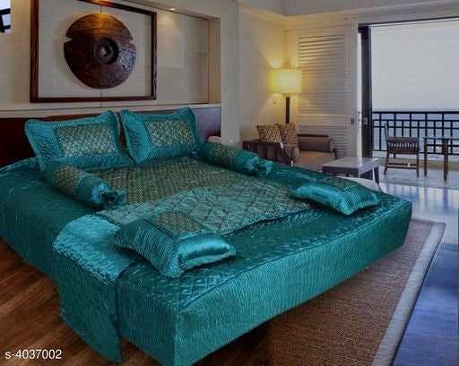 Gorgeous Fashionable Bedding Sets M6