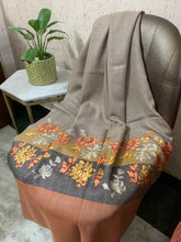Load image into Gallery viewer, Applique Aari Work Shaded Wool Silk Stoles