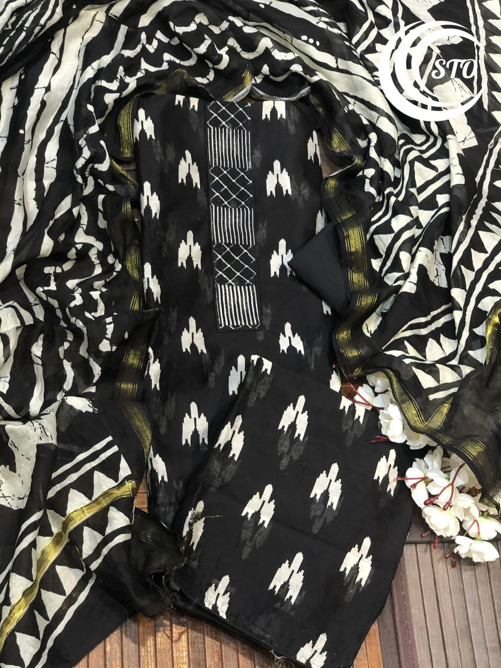 Maheshwari Silk Suits with Cotton Bottom
