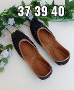 Punjabi Juttis