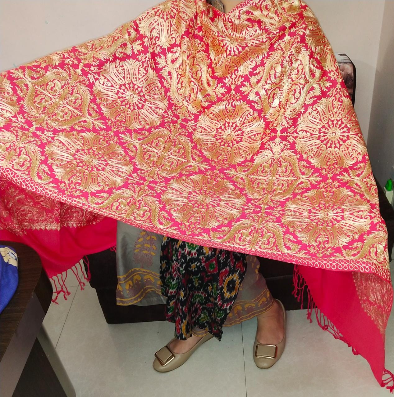 Unisex Stoles with Kashmiri Aari Work(Pashmina)