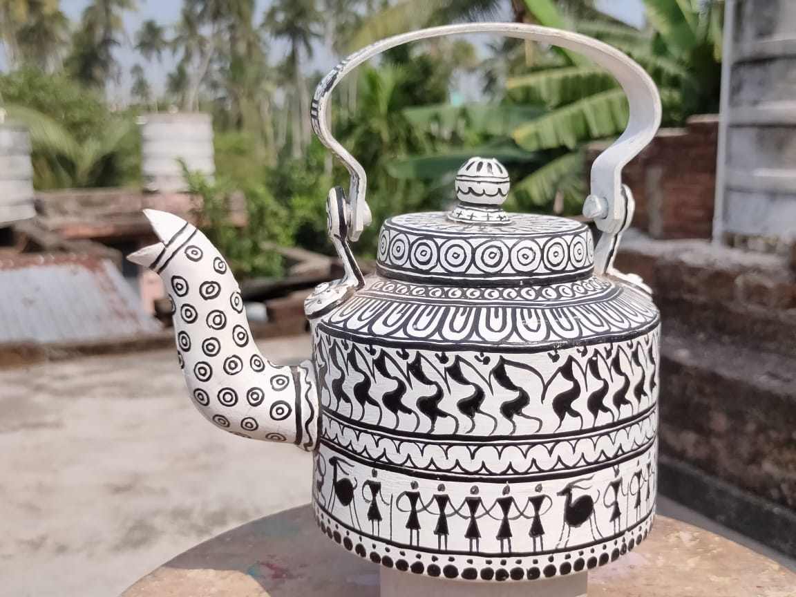 Painted Aluminium Tea Kettles