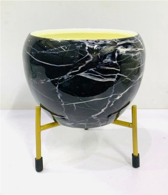 Striking Meena Planters