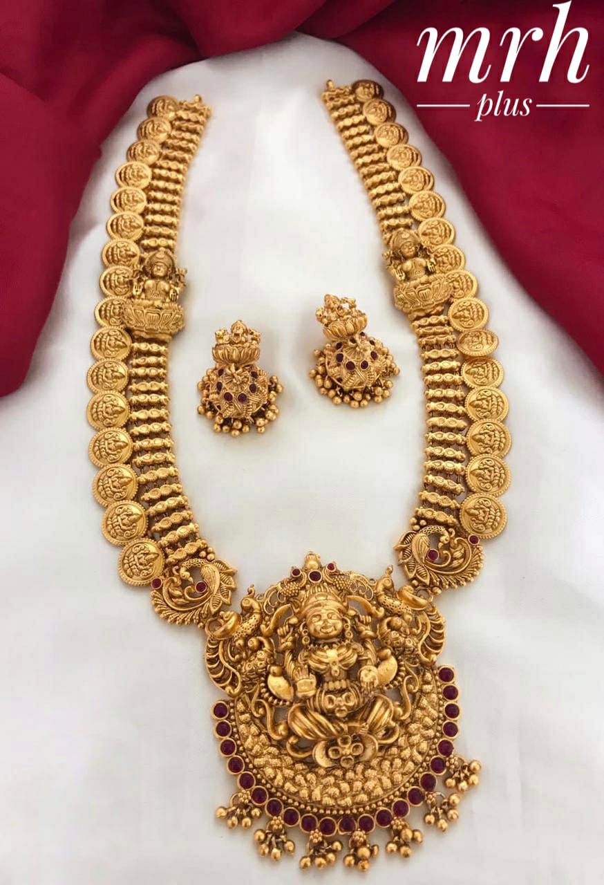 Beautiful Antique Necklace Sets