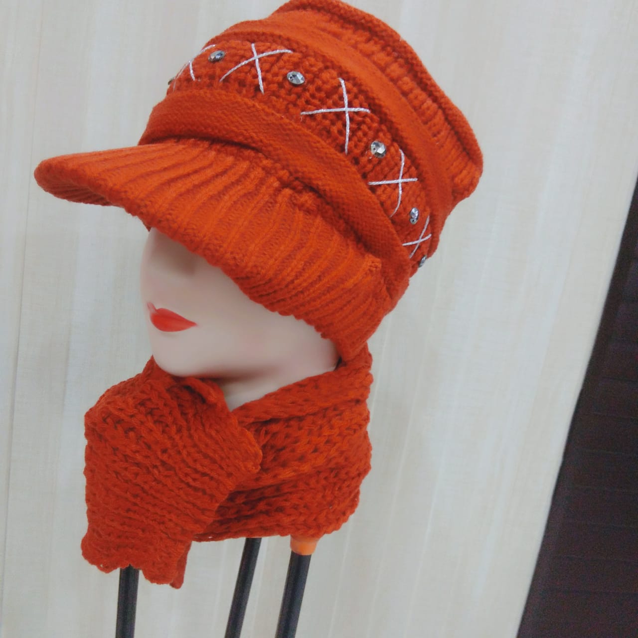 Woolen Cap with Mufler