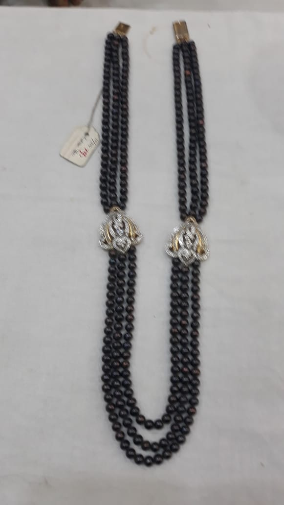 Pearl Necklaces (Original)