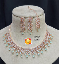 Load image into Gallery viewer, Beautiful Neckline Jewelry Sets