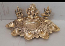 Load image into Gallery viewer, Ganesh, Laxmi, Sarasvati deepak(Lamp)