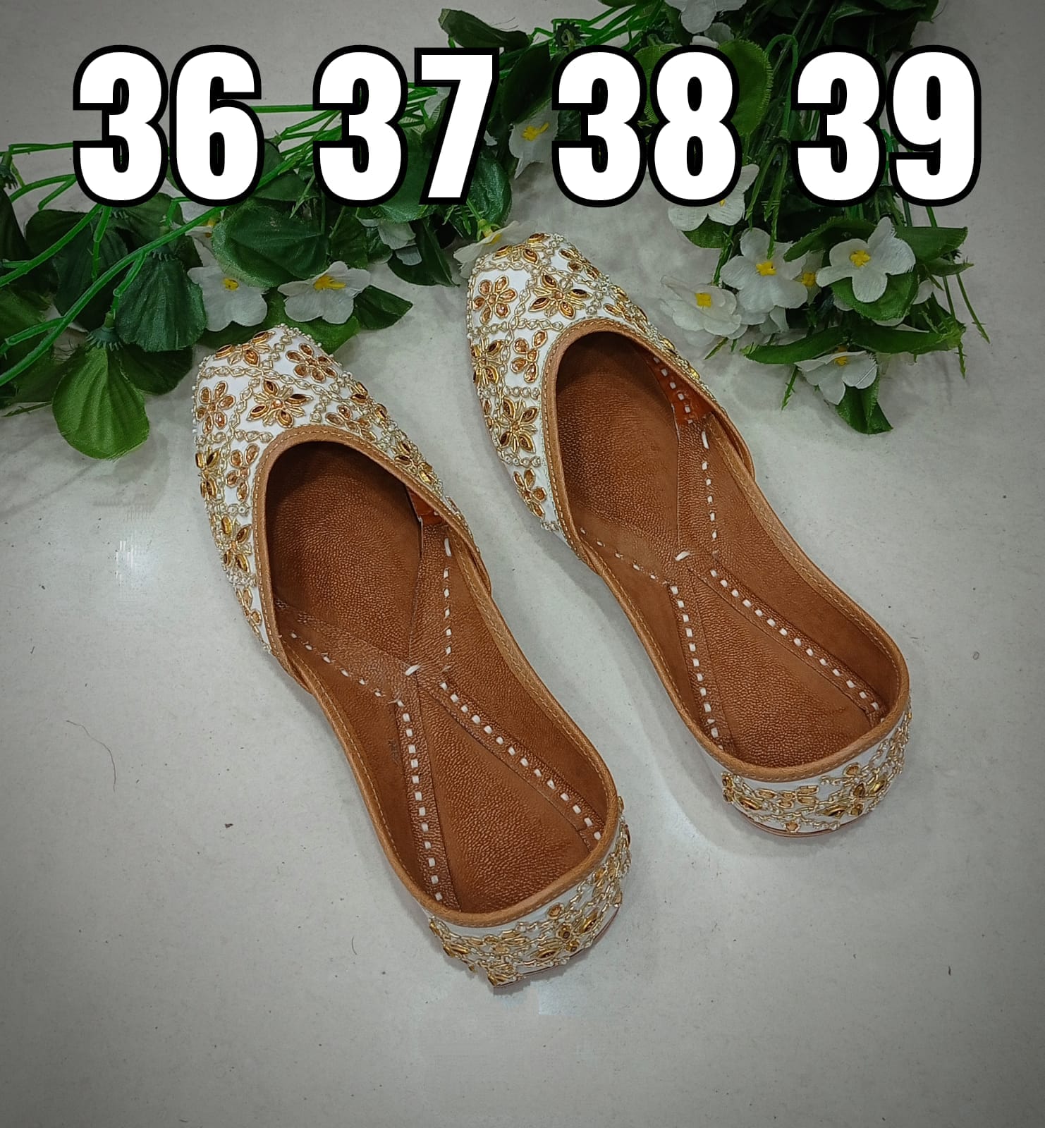 Punjabi Juttis